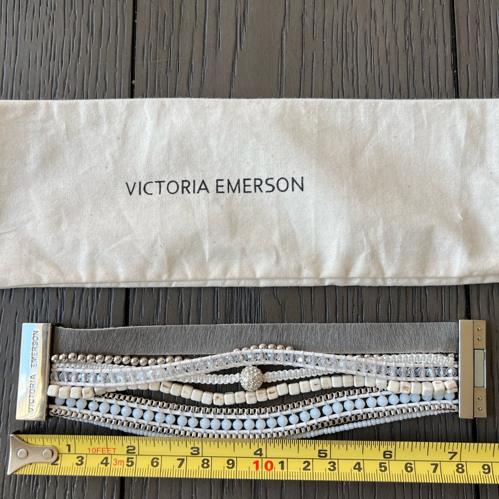 Victoria Emerson Magnetic Cuff Bracelet Silver gray white